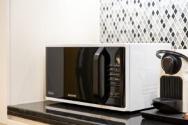Four micro-onde : Cecotec White Test : Avis et prix 2026